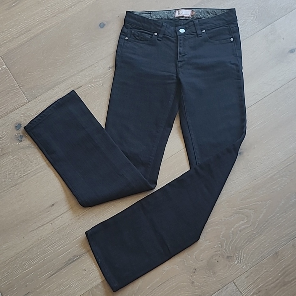 EUC Paige Jeans Women's sz 25 Black Straight Leg Low Rise Premium Denim Jeans